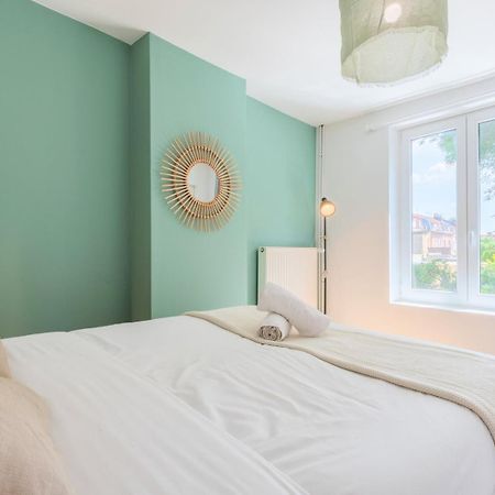 2 Bedroom House W/ Terrace, Near Train Stations & Metro Rijsel Buitenkant foto