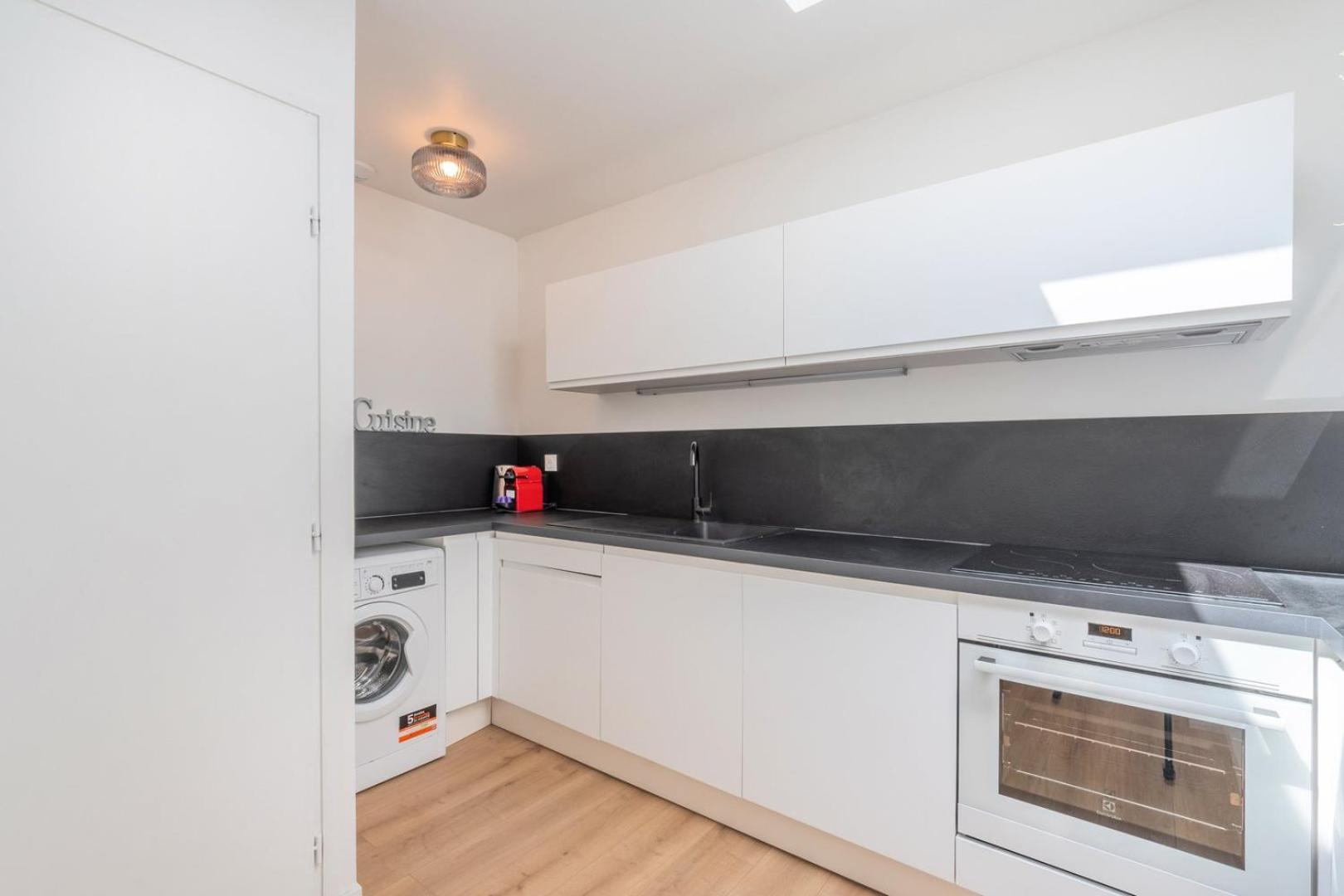 2 Bedroom House W/ Terrace, Near Train Stations & Metro Rijsel Buitenkant foto